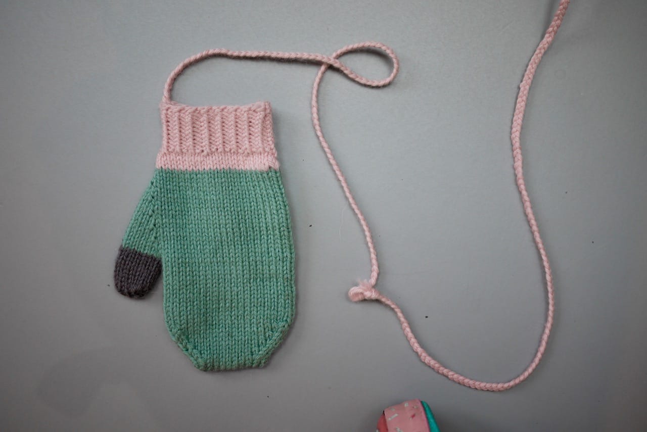 Green mitten